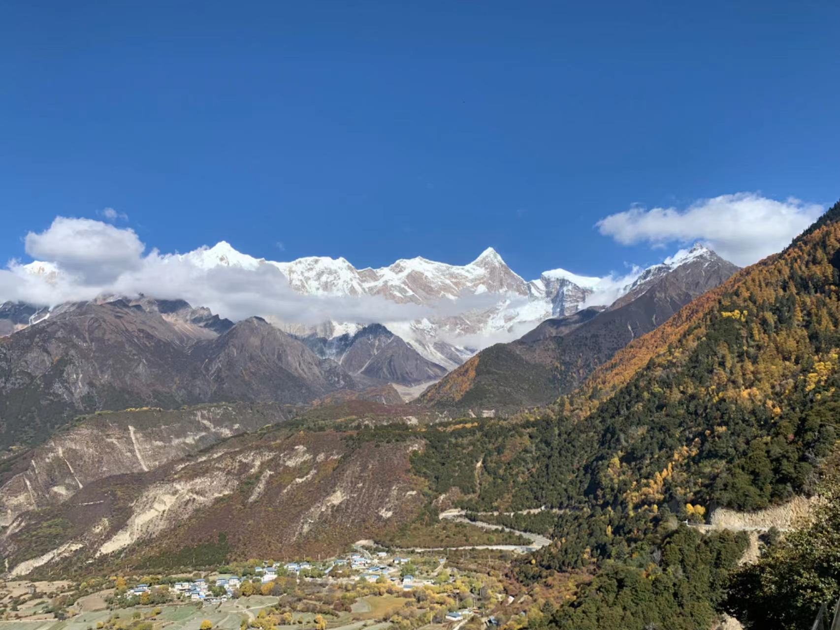 开元体育·(中国)官方网站写在首个全国生态日之际：守护绿水青山 书写时代答卷(图3)